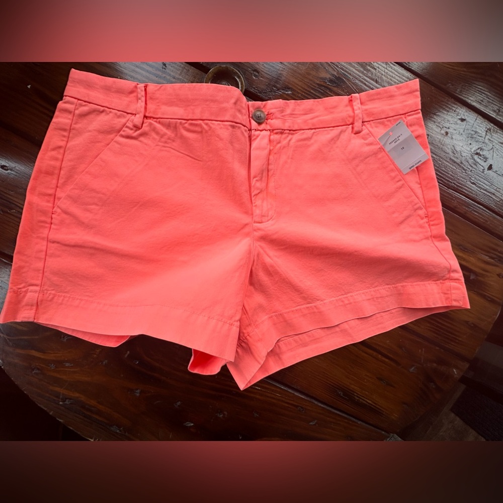 Gap khaki shorts